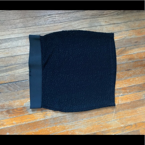 Black skirt - Picture 1 of 1